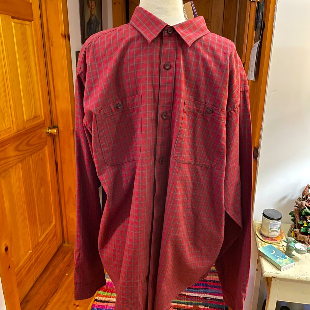 PATAGONIA NWT M’s XL LS Pima Cotton Shirt. Color: “Molten Lava”